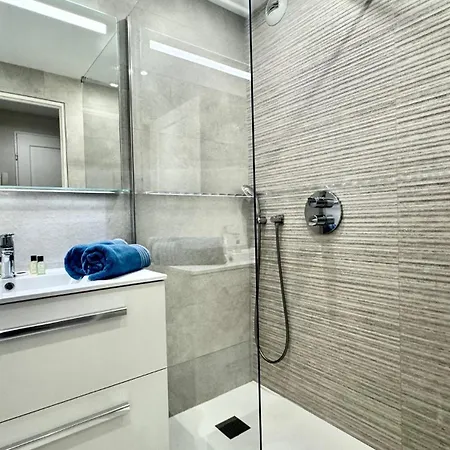 Palazzio 2, By Welcome To *